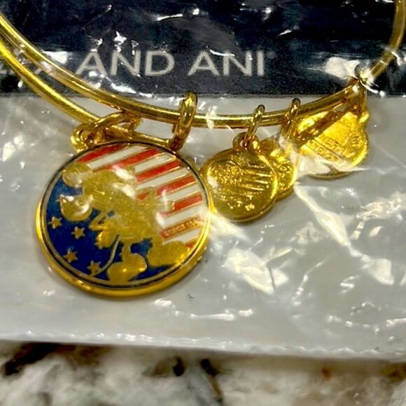 ✨ Alex and Ani Americana Mickey Mouse Bracelet, NWT! ✨ - Picture 3 of 6